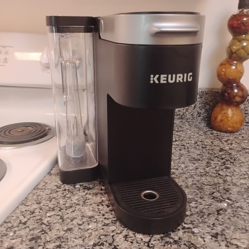 Keurig K Supreme Coffee Maker - Single Cup - Black